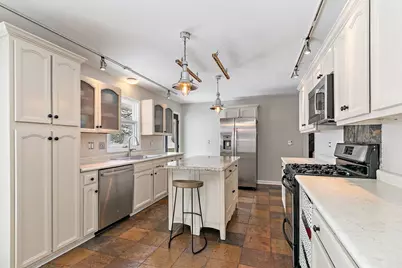 915 Willow Lane, Sleepy Hollow, IL 60118 - Photo 17