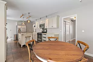 915 Willow Ln, Sleepy Hollow, IL 60118 - Photo 15