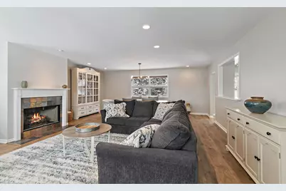 915 Willow Lane, Sleepy Hollow, IL 60118 - Photo 9