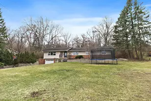 915 Willow Ln, Sleepy Hollow, IL 60118 - Photo 3