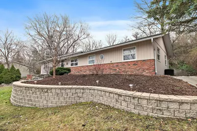 915 Willow Lane, Sleepy Hollow, IL 60118 - Photo 5