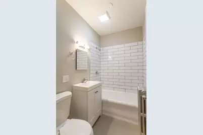 2435 W Rosemont Avenue #3, Chicago, IL 60659 - Photo 7