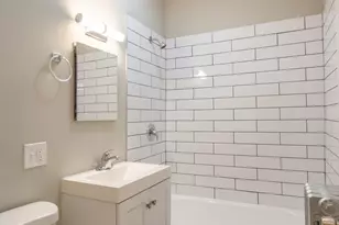 2435 W Rosemont Ave, Chicago, IL 60659 - Photo 7