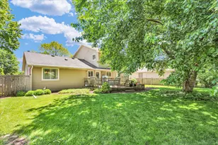613 Crestview Dr, Champaign, IL 61822 - Photo 9