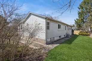4607 Dumoulin Ave, Lisle, IL 60532 - Photo 1