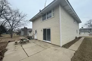 235 Quincy Ct, Schaumburg, IL 60193 - Photo 21