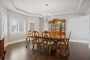 6837 Fieldstone Dr, Burr Ridge, IL 60527 - Photo 11