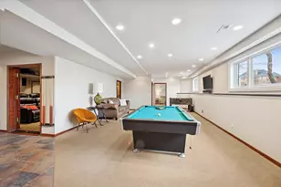 6837 Fieldstone Dr, Burr Ridge, IL 60527 - Photo 27