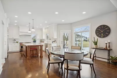 6837 Fieldstone Drive, Burr Ridge, IL 60527 - Photo 7