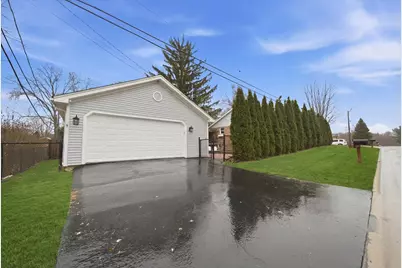 522 Lilac Court, Round Lake Beach, IL 60073 - Photo 37