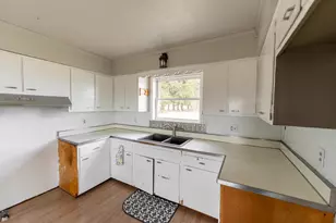 3651 N Brookeville Rd, Forreston, IL 61030 - Photo 11