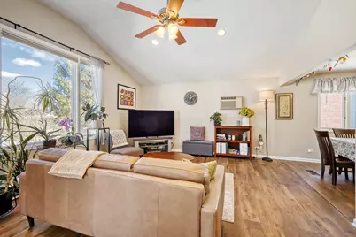 205 Cambridge Lane, Bloomingdale, IL 60108 - Photo 13