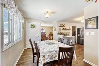 205 Cambridge Lane, Bloomingdale, IL 60108 - Photo 11