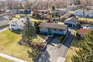 563 Hitchcock Ave, Lisle, IL 60532 - Photo 3