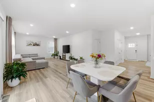 8503 Rosehall Dr, Joliet, IL 60431 - Photo 9