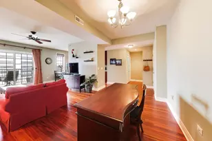 100 S Emerson St, Mount Prospect, IL 60056 - Photo 9