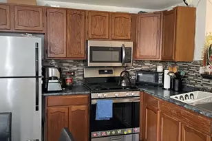 2011 Westview Ln, Round Lake Beach, IL 60073 - Photo 5