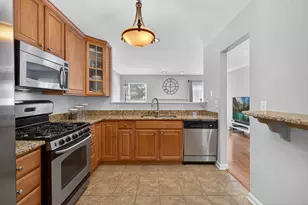 244 Steeplechase Ct, Schaumburg, IL 60173 - Photo 5