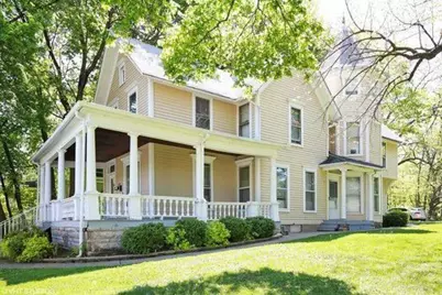 517 E Chicago Street #3, Elgin, IL 60120 - Photo 1