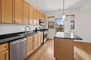 1313 W Pratt Blvd, Chicago, IL 60626 - Photo 17