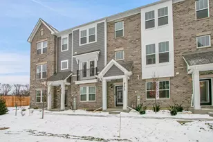 6275 Sandbelt Dr, Woodridge, IL 60517 - Photo 1