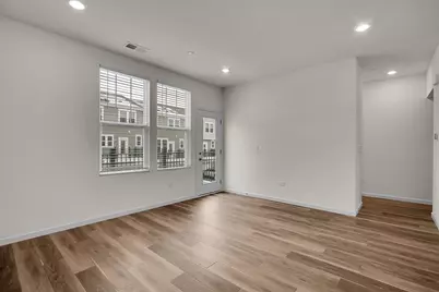 6275 Sandbelt Drive, Woodridge, IL 60517 - Photo 11