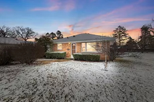 19 N East Ave, South Elgin, IL 60177 - Photo 1