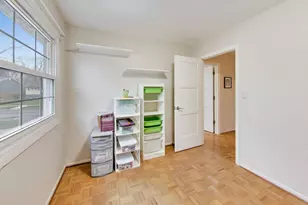 2819 N Kennicott Ave, Arlington Heights, IL 60004 - Photo 15