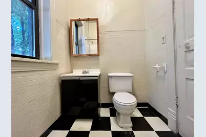 3765 N Kenmore Avenue #1W, Chicago, IL 60613 - Photo 13
