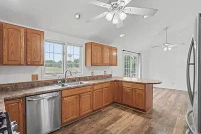 10519 Sandburr Court, Thomson, IL 61285 - Photo 7