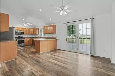 10519 Sandburr Court, Thomson, IL 61285 - Photo 5