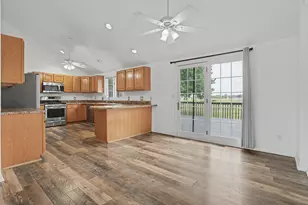 10519 Sandburr Ct, Thomson, IL 61285 - Photo 5