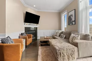 2248 W Foster Ave, Chicago, IL 60625 - Photo 7