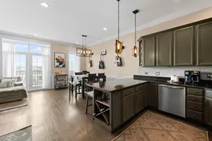 2248 W Foster Ave, Chicago, IL 60625 - Photo 3