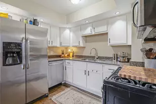 16103 Beth Ct, Oak Forest, IL 60452 - Photo 7