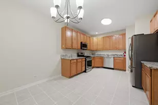 399 Pine Lake Cir, Vernon Hills, IL 60061 - Photo 25