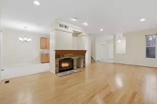 399 Pine Lake Cir, Vernon Hills, IL 60061 - Photo 21