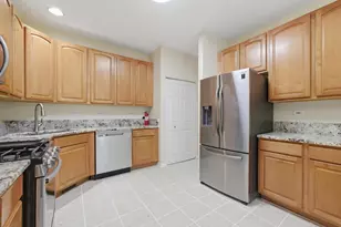 399 Pine Lake Cir, Vernon Hills, IL 60061 - Photo 27