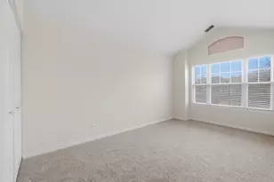 399 Pine Lake Cir, Vernon Hills, IL 60061 - Photo 35