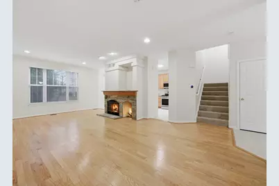 399 Pine Lake Circle #399, Vernon Hills, IL 60061 - Photo 5