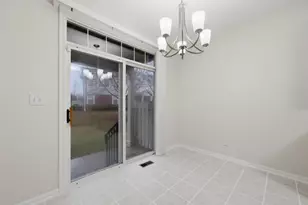 399 Pine Lake Cir, Vernon Hills, IL 60061 - Photo 19