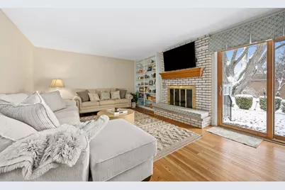 1532 Swallow Street, Naperville, IL 60565 - Photo 15