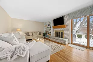 1532 Swallow St, Naperville, IL 60565 - Photo 15