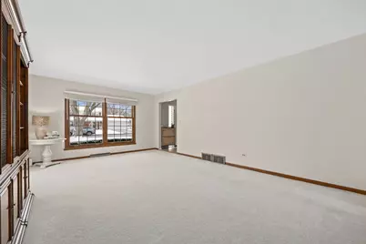 1532 Swallow Street, Naperville, IL 60565 - Photo 7