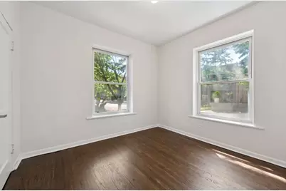 1340 W Hollywood Avenue #1, Chicago, IL 60660 - Photo 11