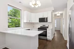 1340 W Hollywood Ave, Chicago, IL 60660 - Photo 5