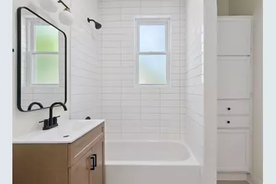 1340 W Hollywood Avenue #1, Chicago, IL 60660 - Photo 17