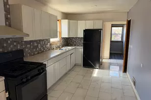 7958 S South Shore Dr, Chicago, IL 60617 - Photo 5