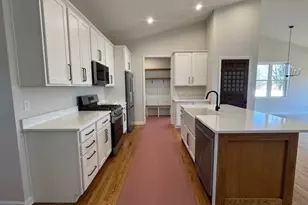 351 Campion Dr, Hampshire, IL 60140 - Photo 9