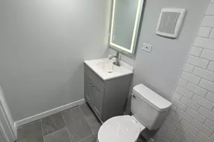 8051 S Yale Ave, Chicago, IL 60620 - Photo 17